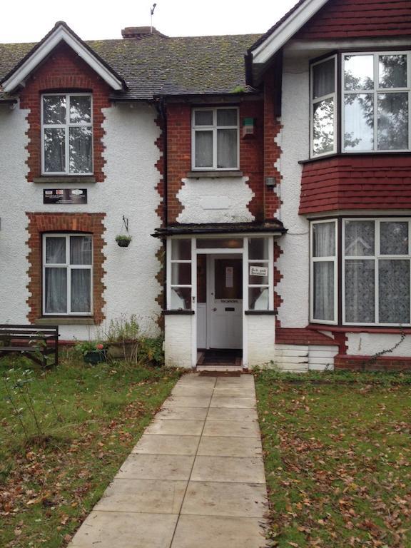 Lenton Lodge Guest House Хорли Екстериор снимка